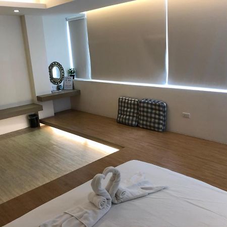 Happiness Dot Apartment Tamsui Luaran gambar
